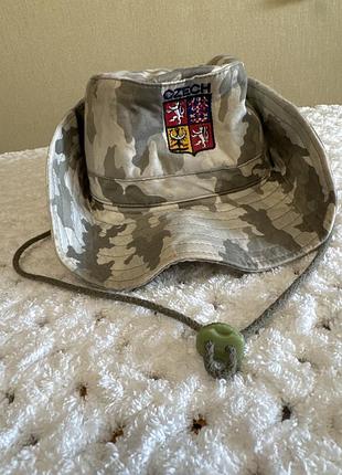 Тактическая панама boonie hat (чехия, камуфляж vz.95 desert) с гербом