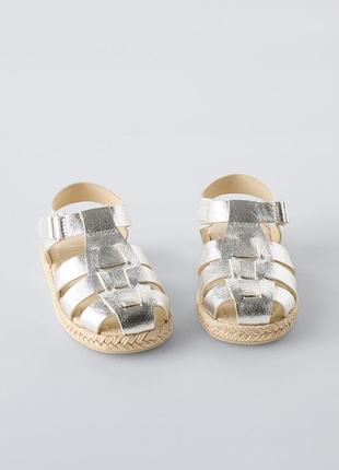 Босоніжки zara 25р