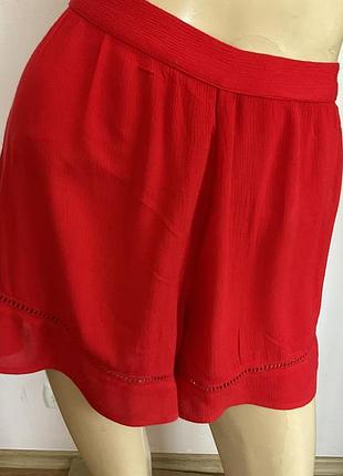 Красные шорты / l / brend miss selfridge