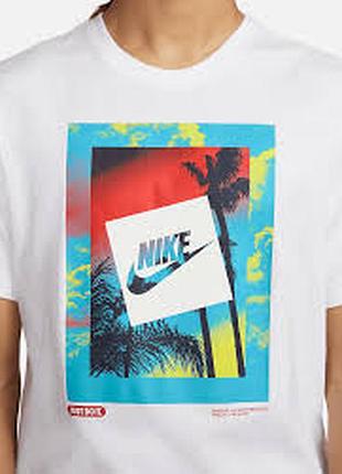 Футболка чоловіча nike sportswear white d88071-100