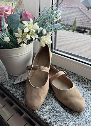 Шкіряні балетки zara