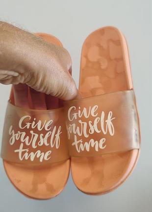 Как новые шлепанцы эффектные розовые 39-й (24 см) give yourself time