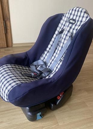 Автокрісло від народження chicco