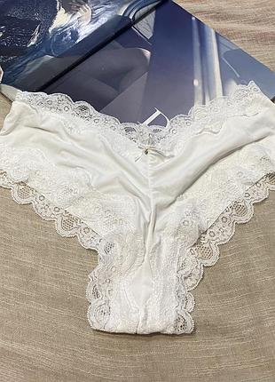 Primark нові білі трусик з мереживом