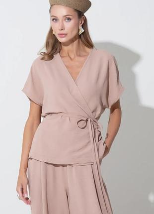 Блуза на запах stradivarius