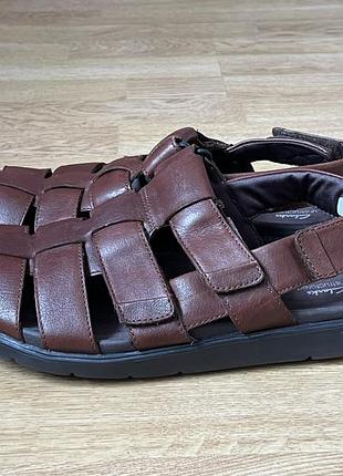 Кожаные босоножки clarks в идеальном состоянии.
