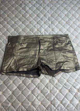 Ефектні золоті шорти denim co. (primark) з металевим блиском, розмір l (42/44)