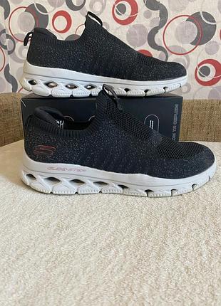 Оригінальні кросівки skechers