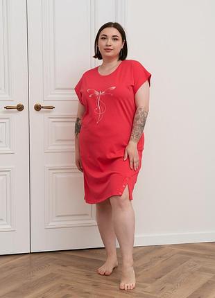 Женская туника с коротким рукавом plus size - разрез на ножке