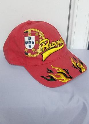 Модна чоловіча кепка portugal.