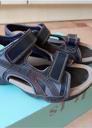 Босоніжки дитячі clarks 32/33розмір ✨ детские босоножки оригінал 💯