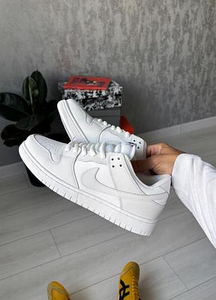 Nike dunk low "triple white" 7