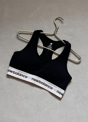 Жіночий спортивний топ newbalance