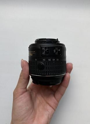 Обʼєктив nikon 18-55mm