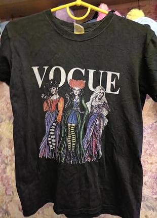Vogue футболка интересная