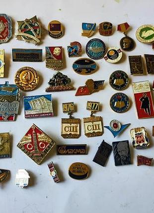 Значки советские 60 штук