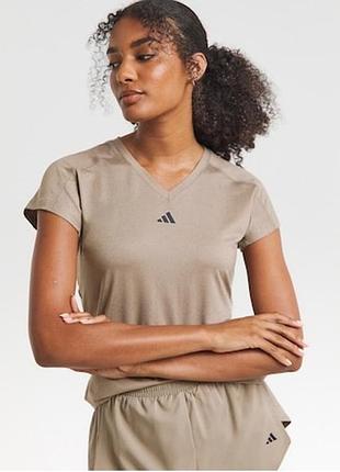Футболка спортивна бежева adidas