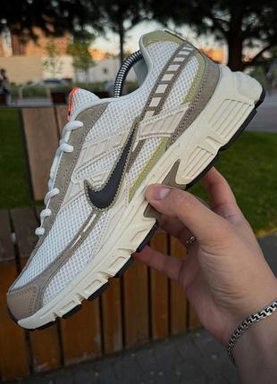 Nike initiator 9