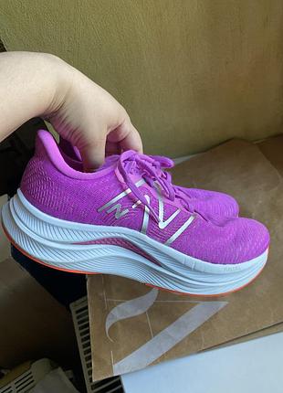 Кроссовки new balance 39 размер