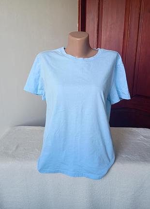 Базовая женская футболка голубая shein s/m размер