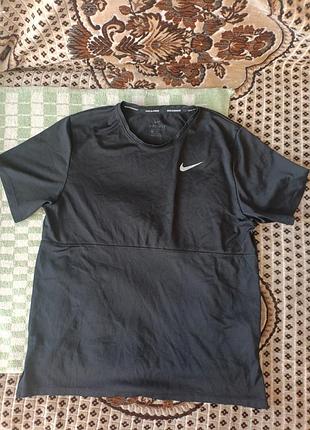 Футболка nike dri-fit