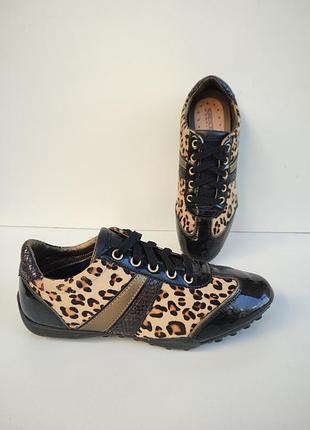 Кожаные кроссовки geox