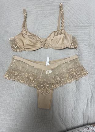 Комплект нижньої білизни chantelle