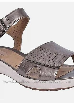 Р 37.5, 40 clarks женские кожаные спортивные сандалии оригинал