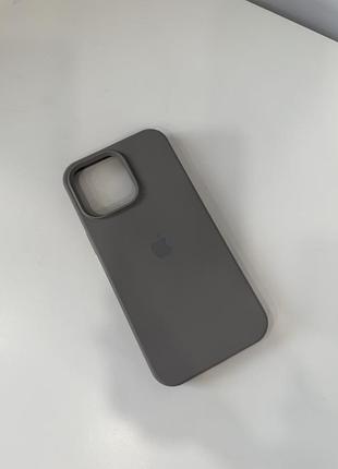 Сірий силіконовий чохол на 15 pro max