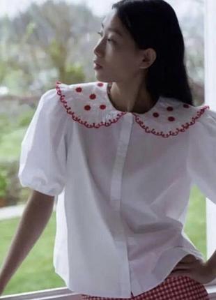 Zara біла сорочка з акцентоним вишитим комірцем белая рубашка с вышивкой