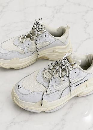 Модні білі кросівки balenciaga