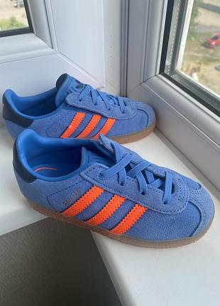 Адідас дитячі кросівки adidas gazelle