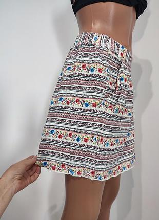 Легкие шорты из вискозы   с кармашками