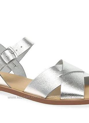 Р.37,37.5 clarks кожаные босоножки оригинал