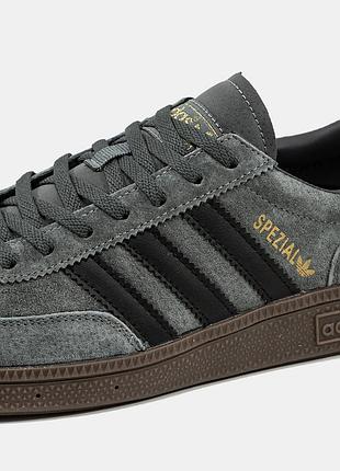 Adidas spezial