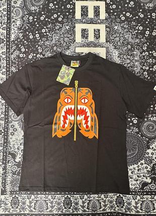 Футболки bape у чорному кольорі