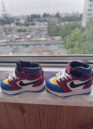 Дитяче взуття - кросівки  nike