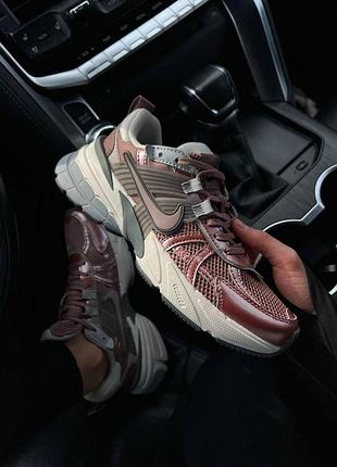 Nike v2k run premium