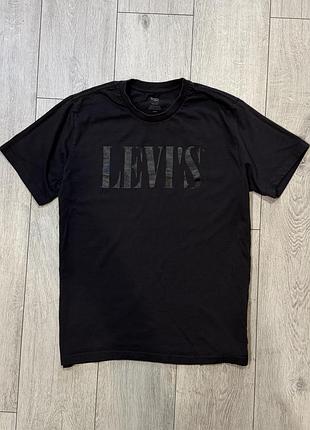 Футболка levis