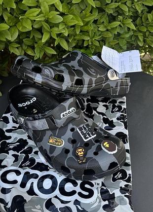 Кроксы чёрные crocs x bape мужские крокс х бейп повседневная обувь 38-45 40-41 ( 25.5см)