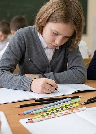 Графітні олівці з точилкою — набір 10 шт для письма, малювання та навчання