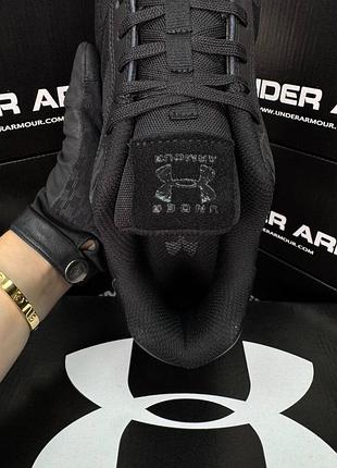 Under armour essential runner all black 8
