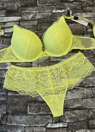 Яскравий мереживний комплект білизни victoria's secret люкс серія оригінал бюстгальтер пуш ап 34б 75б трусики с