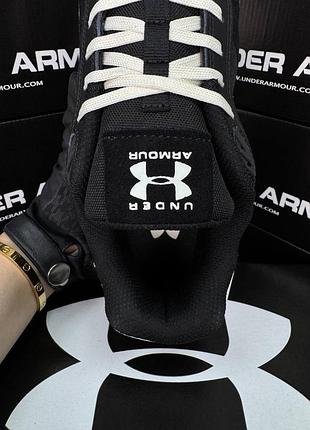 Under armour essential runner black white 8