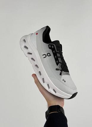 On running cloudtilt light grey black 2