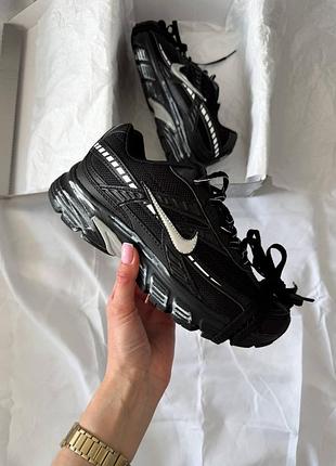 Стильні жіночі кросівки nike initiator custom black