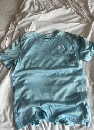 Спортивна футболка under armour блакитна