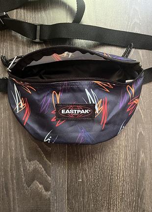 Сумка через плече eastpak