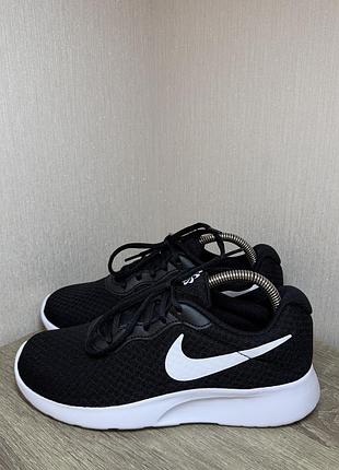 Кросівки nike tanjun