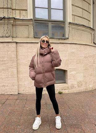 Коричнева(капучино) тепла зимова куртка пуховик з великими секціями і відстібним капюшоном (пуффер), 42-46